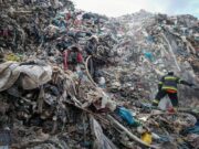 Пожар на свалке около Обухова: оперативное вмешательство спасателей