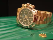 Часы Rolex: Символ Роскоши, Точности и Статуса