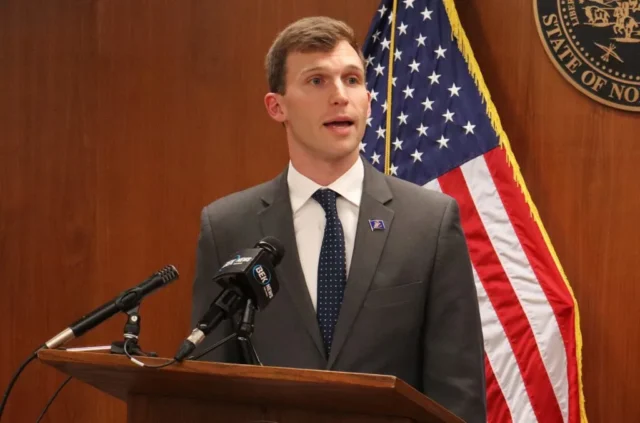 bac6d8219a6c7d6790552c7688c5fc33